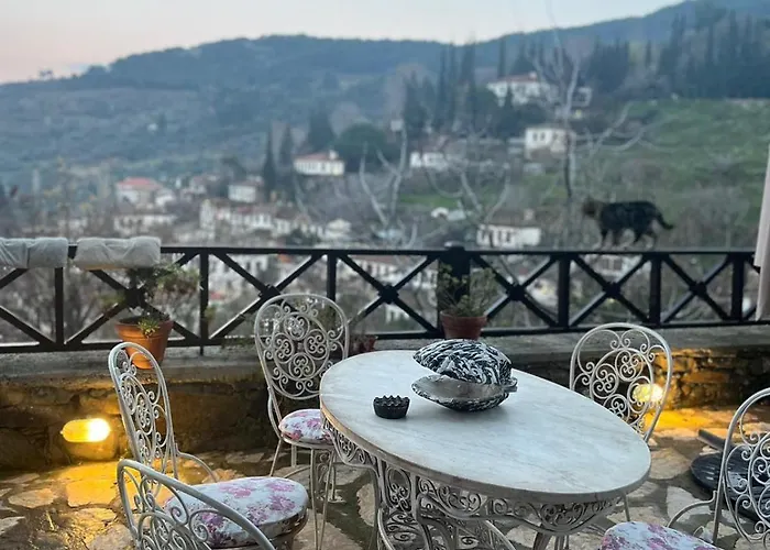 Adissa Butik Hotel *